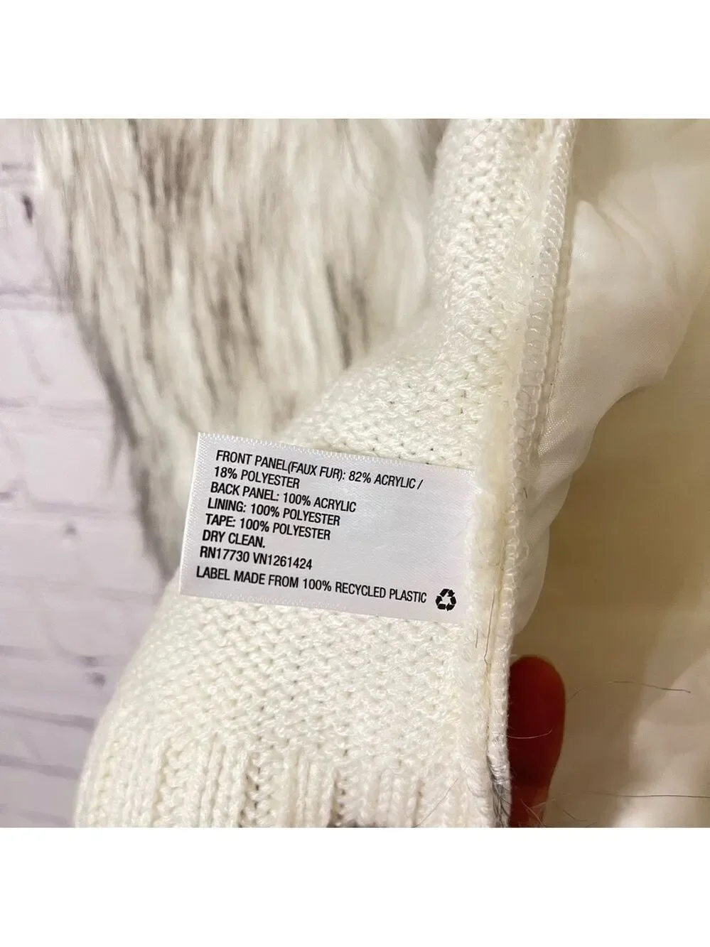 Nwot-Xhilaration Faux Fur Knit Vest
